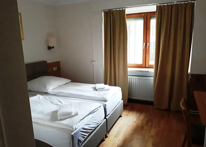 Lv Rooms & Apartments Am Luetzowplatz