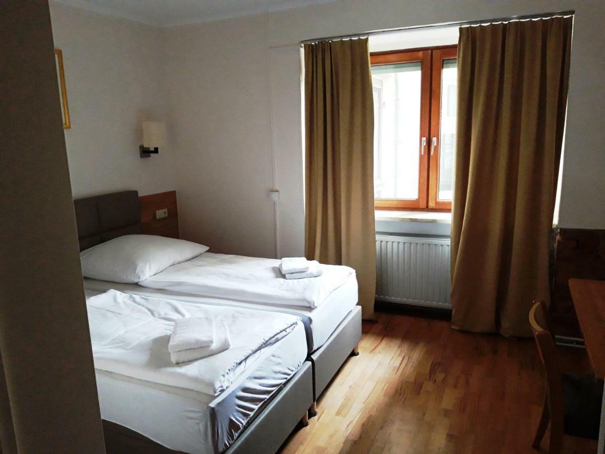 Lv & Am Luetzowplatz Апартаменты *